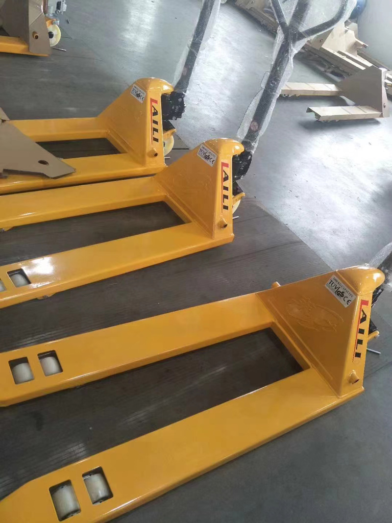 手動(dòng)叉車系列