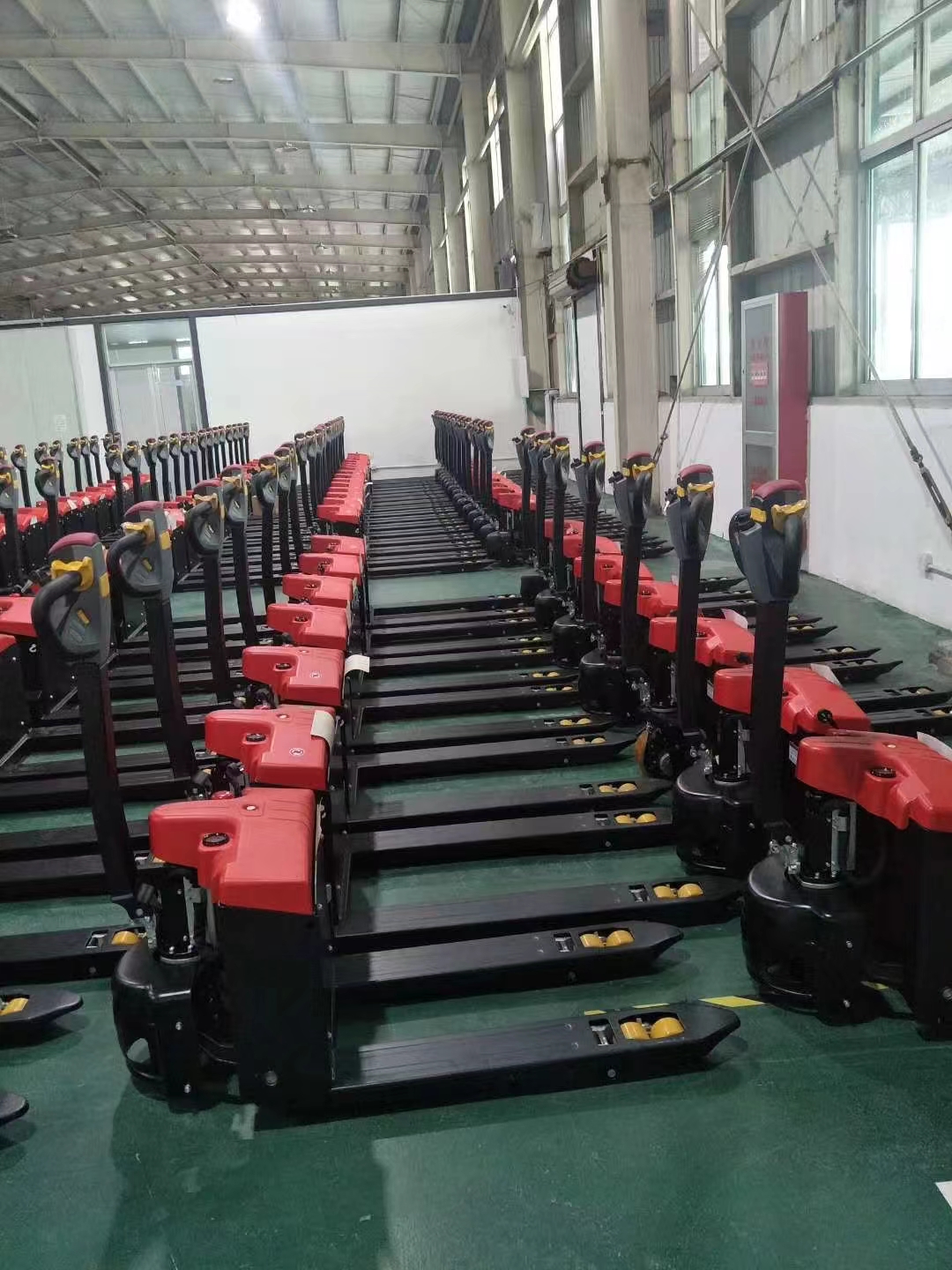 全電動(dòng)（半電動(dòng)）叉車(chē)